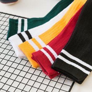 New stockings in a pack of 5 pairs for both men and women.